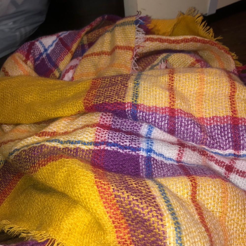 Scarf! - Picture 2 of 3